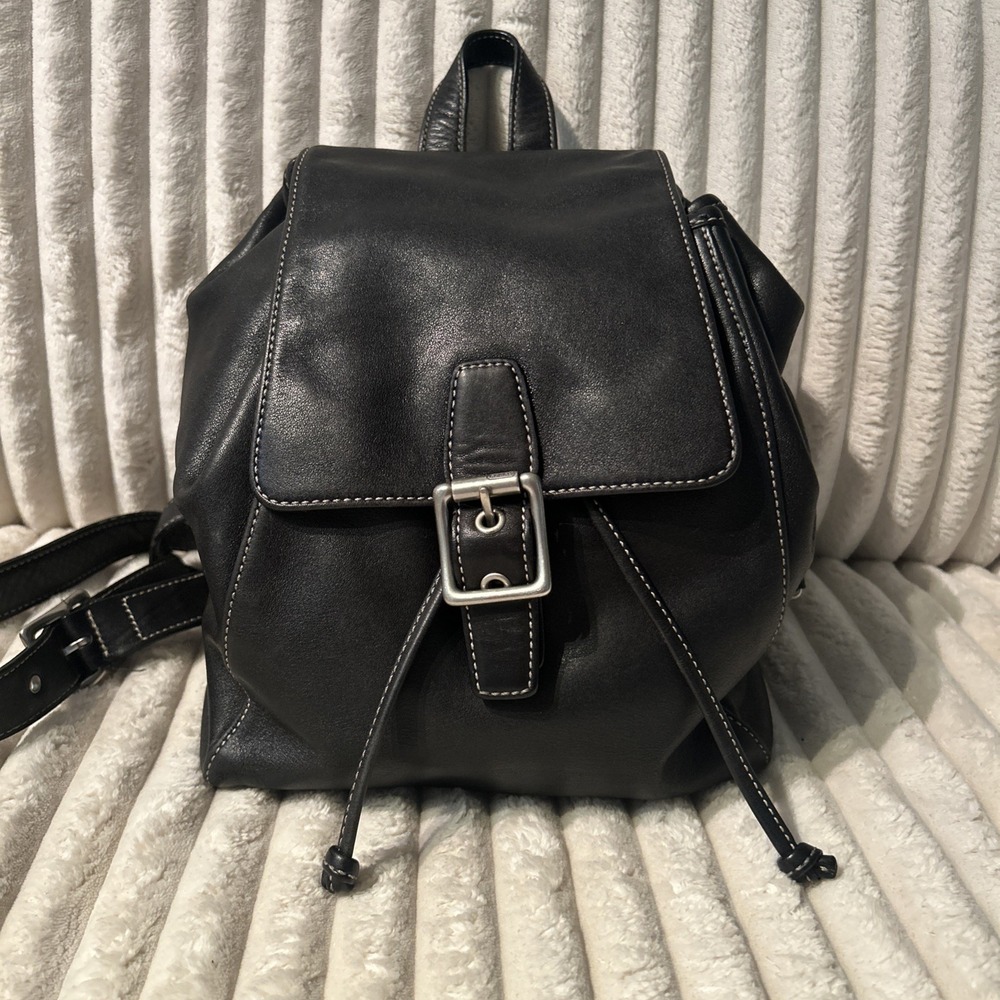 Coach 9569 Vintage Black Leather Drawstring Closure Backpack With Buckle Detail